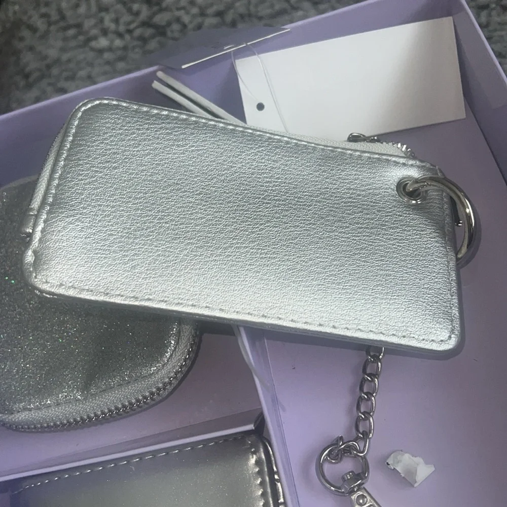 NWT Madden Girl cute silver , 3 piece gift set,coin or card, pouch, tech case